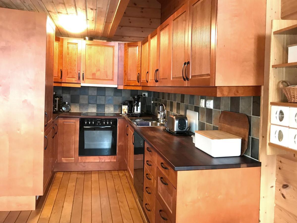 Seaside 3-Bedroom House Svelgen Екстер'єр фото