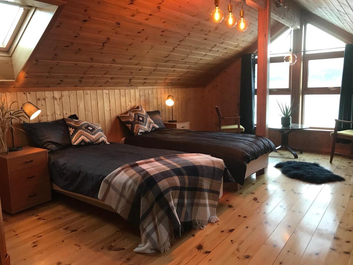 Seaside 3-Bedroom House Svelgen Екстер'єр фото